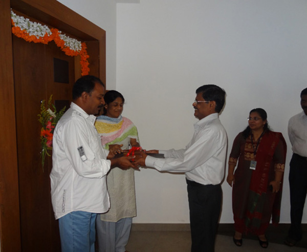 Keys being handed over to Mr & Mrs Priyesh Kumar of apartment no. B 5 