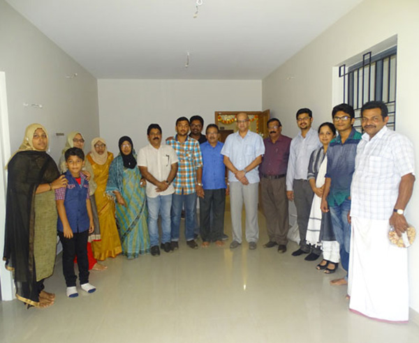 Our team with Mr. Sirajudheen & family of apartment B 2 in Crescent Aster after handing over