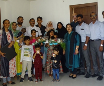 Our team with Mr.Shakeer Kakkeri & family of apartment no.D 10 in Crescent Lavender, after handing over	