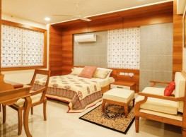 Platinum Crescent- B Type-3 BHK